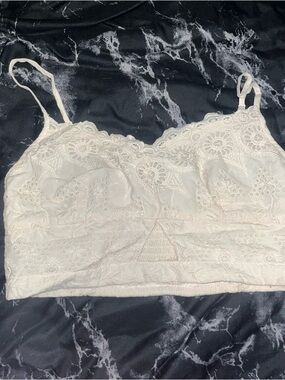 American eagle Lace Eyelet Cropped Bralette - Ivory size small
